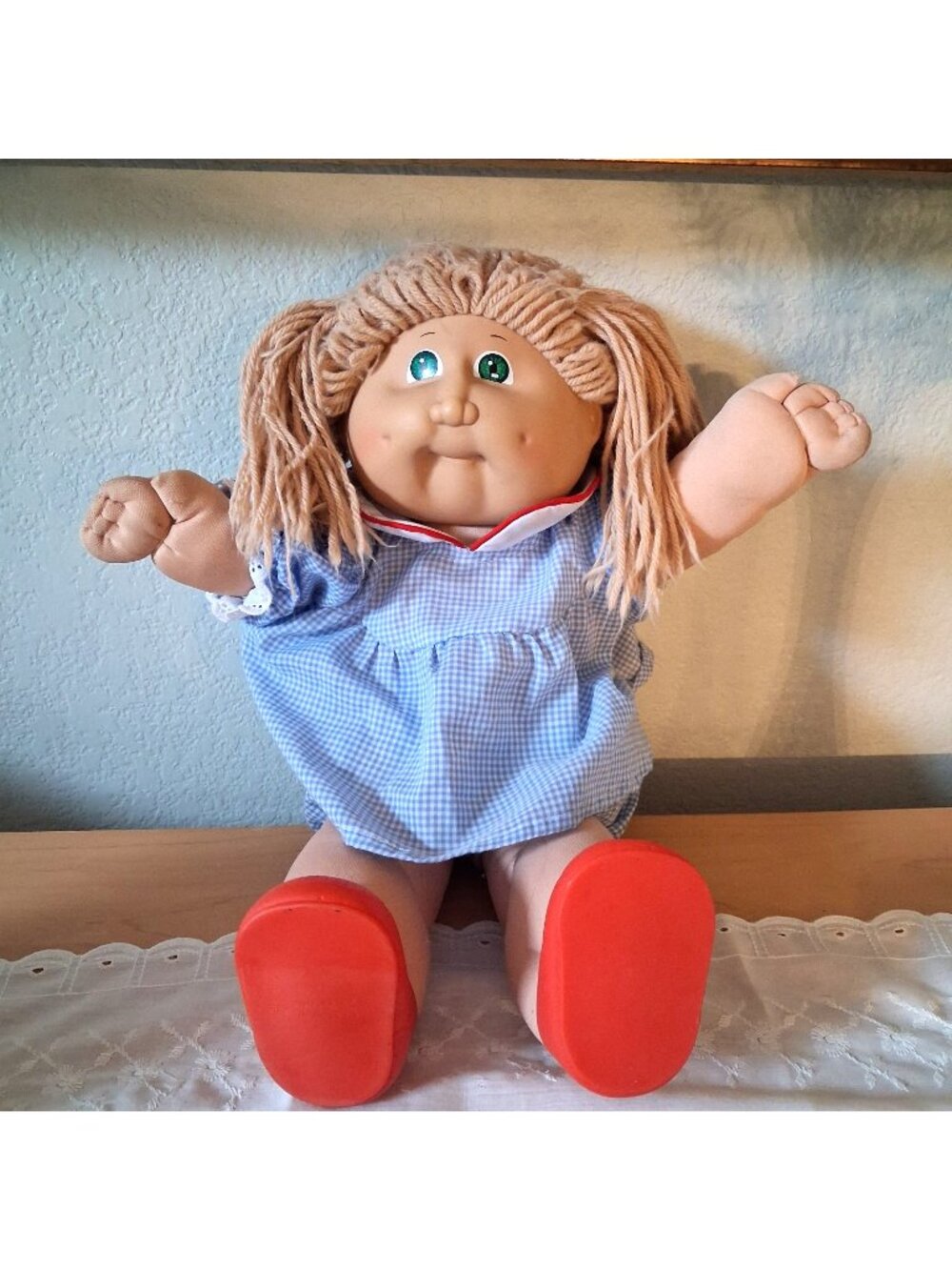 1985 Cabbage Patch Kids Designer Line Girl Doll Light Brown Hair Green Eyes